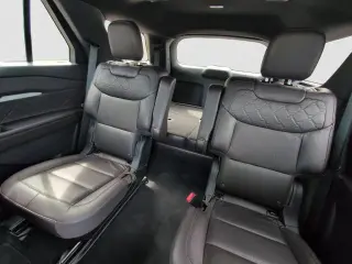 Ford Explorer 2025 AWD Platinum 4 puertas SUV