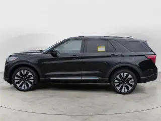 Ford Explorer 2025 AWD Platinum 4 puertas SUV