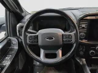 Ford F-150 2023 4x4 Lariat 4 puertas SuperCrew 6.5 pies SB