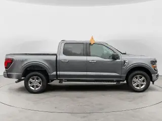 Ford F-150 2025 4x4 XLT 4 puertas SuperCrew 5.5 pies. SB