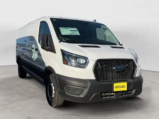 Ford Transit 2024 150 3 puertas SWB Techo Bajo Furgón de Carga