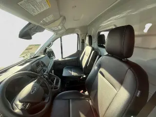 Ford Transit 2024 150 3 puertas SWB Techo Bajo Furgón de Carga