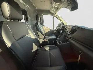 Ford Transit 2024 150 3 puertas SWB Techo Bajo Furgón de Carga