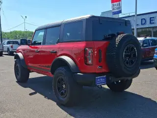 Ford Bronco 2023 4x4 Wildtrak Advanced 4 puertas SUV