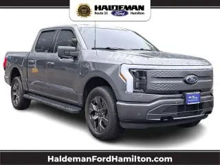 Ford F-150 Lightning 2023 AWD XLT 4 puertas SuperCrew 5.5 pies. SB