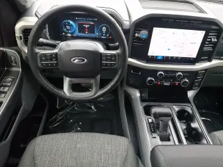 Ford F-150 Lightning 2023 AWD XLT 4 puertas SuperCrew 5.5 pies. SB