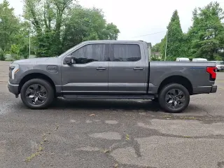 Ford F-150 Lightning 2023 AWD XLT 4 puertas SuperCrew 5.5 pies. SB