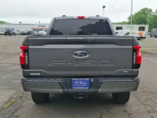 Ford F-150 Lightning 2023 AWD XLT 4 puertas SuperCrew 5.5 pies. SB