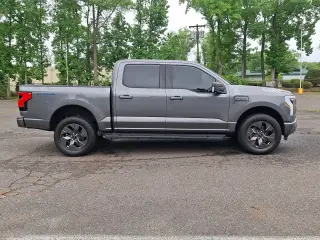 Ford F-150 Lightning 2023 AWD XLT 4 puertas SuperCrew 5.5 pies. SB