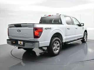 Ford F-150 2025 4x4 XLT 4 puertas SuperCrew 5.5 pies SB