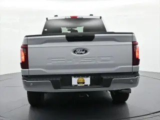 Ford F-150 2025 4x4 XLT 4 puertas SuperCrew 5.5 pies SB