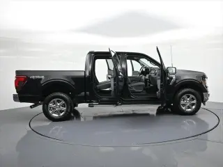 Ford F-150 2025 4x4 XLT 4 puertas SuperCrew 6.5 pies SB