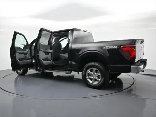 Ford F-150 2025 4x4 XLT 4 puertas SuperCrew 6.5 pies SB