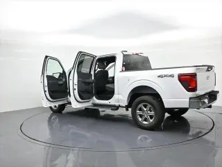Ford F-150 2024 4x4 XLT 4 puertas SuperCrew caja de 5.5 pies