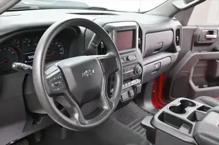 Chevrolet Silverado 1500 2024 4x4 Custom Trail Boss 4 puertas Cabina Crew 5.8 pies. SB