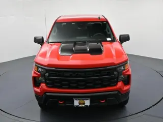 Chevrolet Silverado 1500 2024 4x4 Custom Trail Boss 4 puertas Cabina Crew 5.8 pies. SB