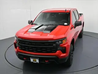 Chevrolet Silverado 1500 2024 4x4 Custom Trail Boss 4 puertas Cabina Crew 5.8 pies. SB