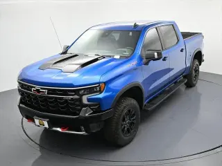 Chevrolet Silverado 1500 2022 4x4 ZR2 4 puertas Cabina doble 5.8 pies. Caja corta