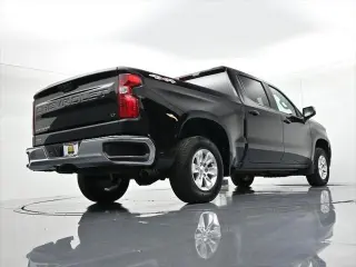Chevrolet Silverado 1500 2025 4x4 LT 4 puertas Cabina Crew 5.8 pies. SB con 1LT