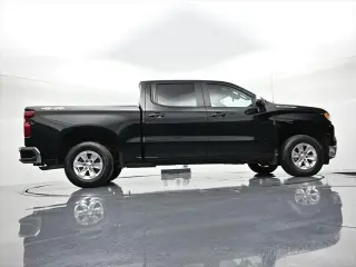 Chevrolet Silverado 1500 2025 4x4 LT 4 puertas Cabina Crew 5.8 pies. SB con 1LT