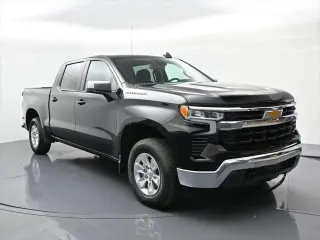 Chevrolet Silverado 1500 2025 4x4 LT 4 puertas Cabina Crew 5.8 pies. SB con 1LT