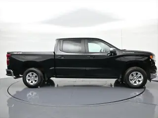 Chevrolet Silverado 1500 2025 4x4 LT 4 puertas Cabina Crew 5.8 pies. SB con 1LT