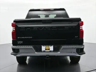 Chevrolet Silverado 1500 2025 4x4 LT 4 puertas Cabina Crew 5.8 pies. SB con 1LT