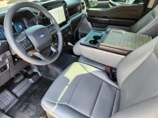 Ford F-150 2024 4x4 XL Cabina Regular 2 puertas 6.5 pies. SB