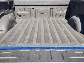 Ford F-150 2024 4x4 XL Cabina Regular 2 puertas 6.5 pies. SB