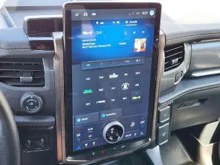 Ford F-150 Lightning 2023 AWD Lariat 4 puertas SuperCrew 5.5 pies. SB