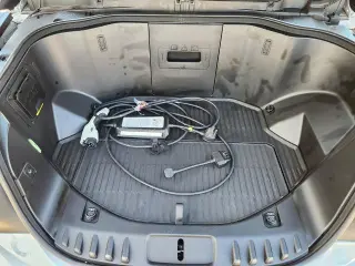 Ford F-150 Lightning 2023 AWD Lariat 4 puertas SuperCrew 5.5 pies. SB