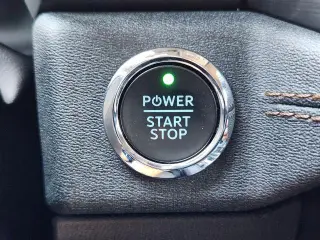 Ford F-150 Lightning 2023 AWD Lariat 4 puertas SuperCrew 5.5 pies. SB