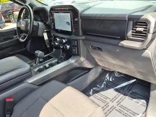 Ford F-150 2024 4x4 XLT 4 puertas SuperCrew 5.5 pies. SB