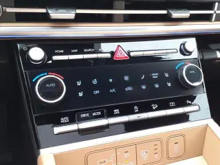 Hyundai SANTA FE 2024 AWD Limited 4 puertas SUV
