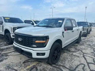 Ford F-150 2024 4x4 STX 4 puertas SuperCrew 5.5 pies. SB