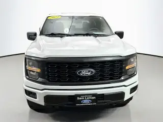 Ford F-150 2025 4x4 STX 4 puertas SuperCrew 5.5 pies. SB