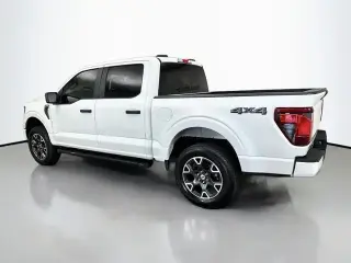 Ford F-150 2025 4x4 STX 4 puertas SuperCrew 5.5 pies. SB
