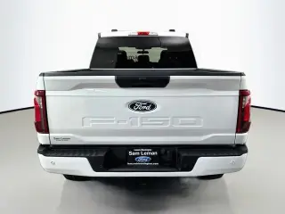 Ford F-150 2025 4x4 STX 4 puertas SuperCrew 5.5 pies. SB