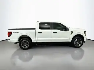 Ford F-150 2025 4x4 STX 4 puertas SuperCrew 5.5 pies. SB