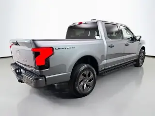 Ford F-150 Lightning 2024 AWD XLT 4 puertas SuperCrew 5.5 pies. SB
