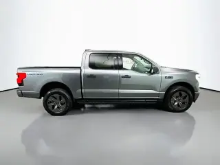 Ford F-150 Lightning 2024 AWD XLT 4 puertas SuperCrew 5.5 pies. SB