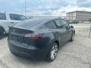 Tesla Model Y 2024 AWD Long Range 4 puertas Crossover