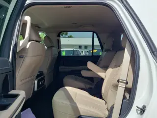 Ford Expedition 2024 4x2 XLT 4 puertas SUV