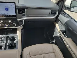 Ford Expedition 2024 4x2 XLT 4 puertas SUV