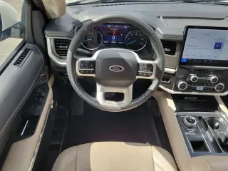 Ford Expedition 2024 4x2 XLT 4 puertas SUV