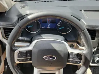 Ford Expedition 2024 4x2 XLT 4 puertas SUV