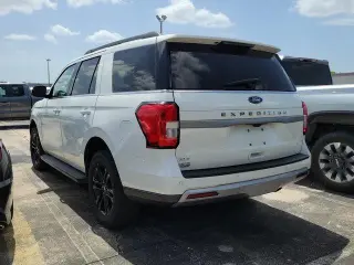 Ford Expedition 2024 4x2 XLT 4 puertas SUV