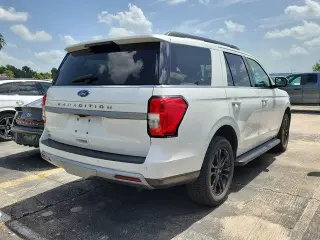 Ford Expedition 2024 4x2 XLT 4 puertas SUV