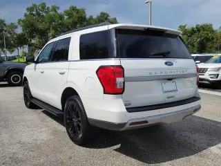 Ford Expedition 2024 4x2 XLT 4 puertas SUV