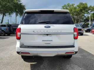 Ford Expedition 2024 4x2 XLT 4 puertas SUV